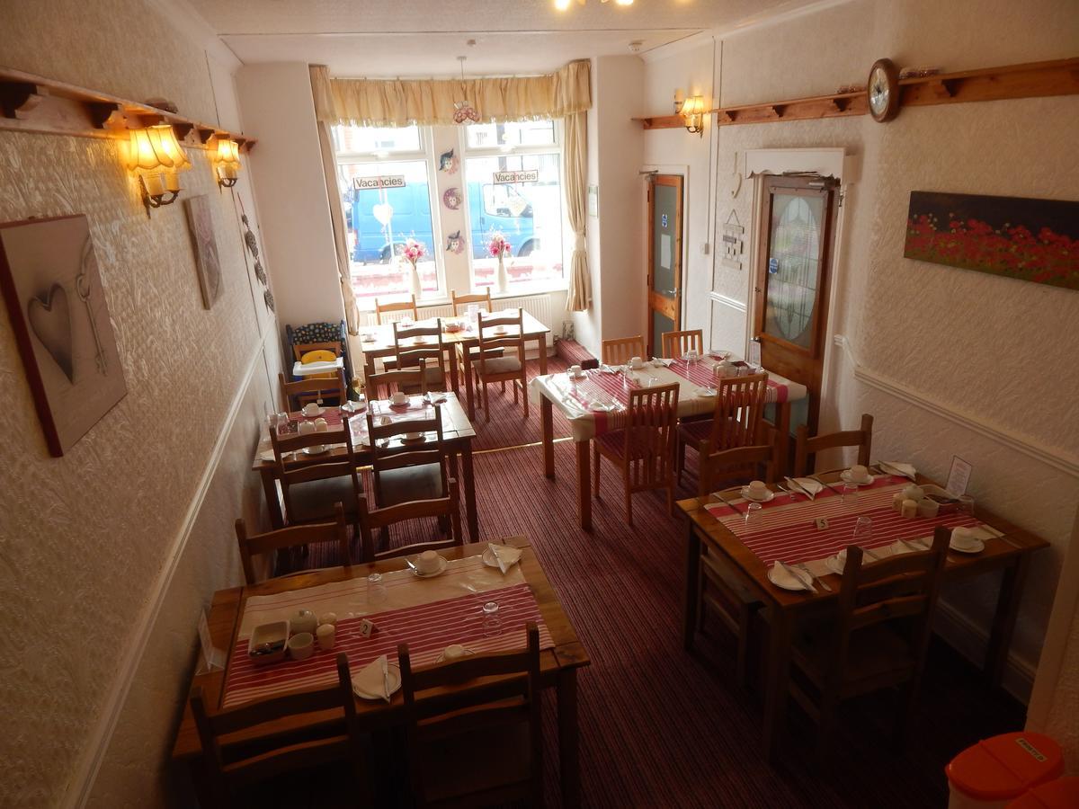 Llanryan Guest House Blackpool Exteriör bild